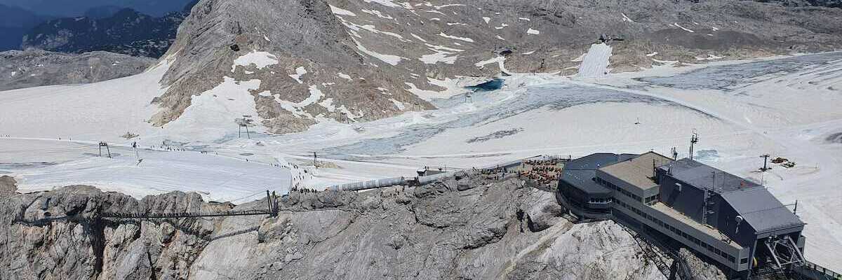 Flugwegposition um 11:45:13: Aufgenommen in der Nähe von Gemeinde Ramsau am Dachstein, 8972, Österreich in 2622 Meter
